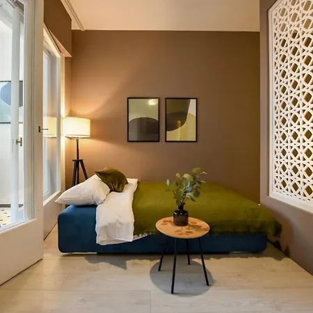 Centrally Located 1Br Retreat Near Sala Palatului Bucarest Esterno foto