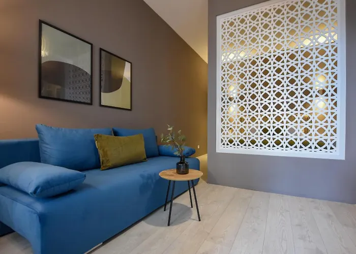 Centrally Located 1Br Retreat Near Sala Palatului