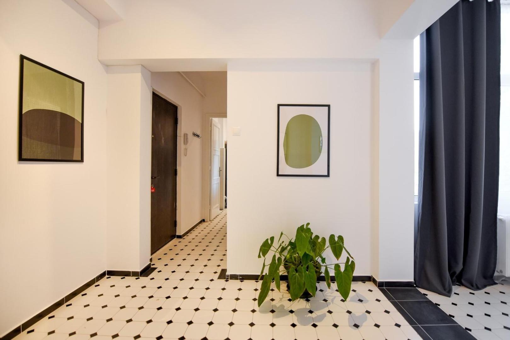 Centrally Located 1br Retreat Near Sala Palatului * Bucarest